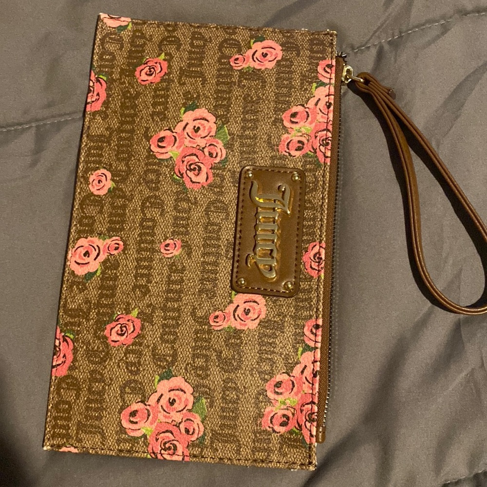 Juicy couture clutch